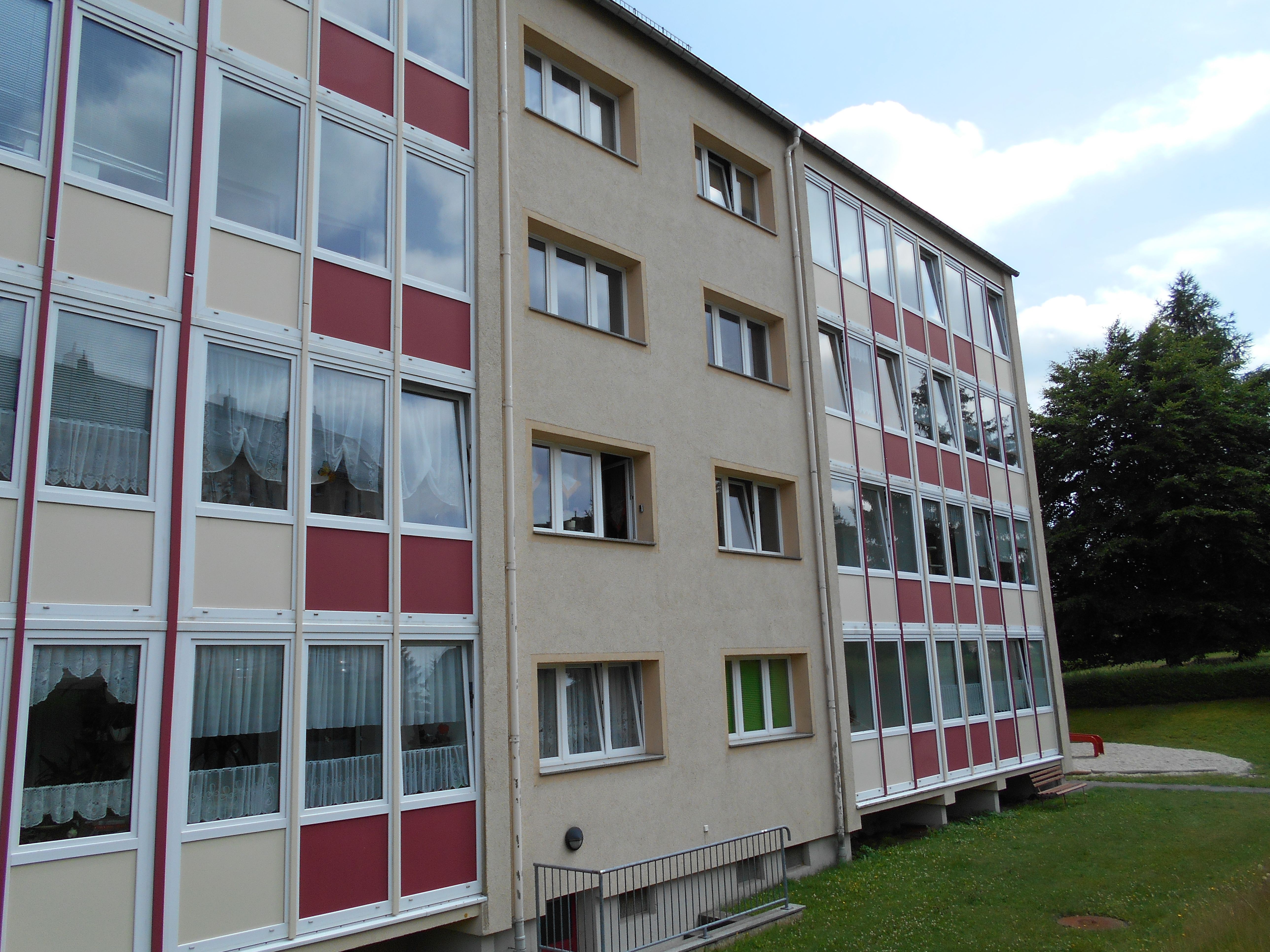 Schwimmbadstraße 15